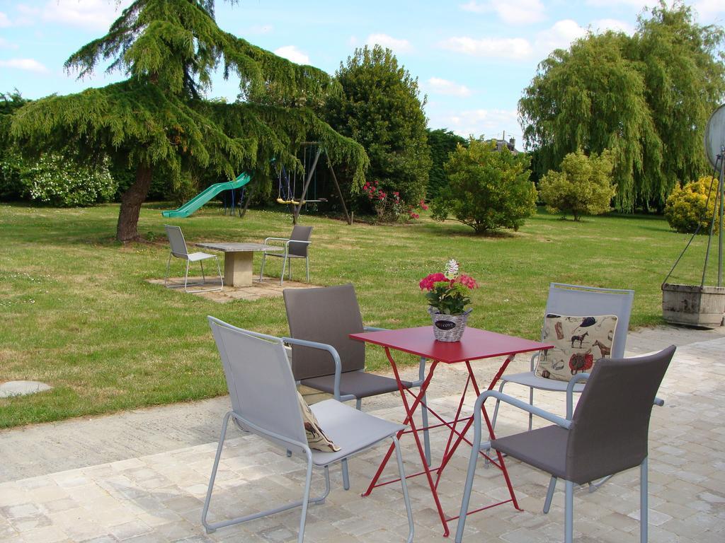 Goustranville Le Vieux Castel B&B 외부 사진