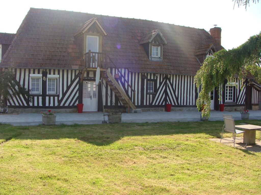 Goustranville Le Vieux Castel B&B 외부 사진