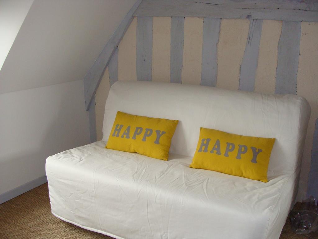Goustranville Le Vieux Castel B&B 객실 사진