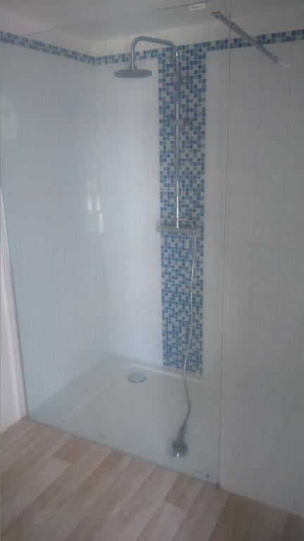 Goustranville Le Vieux Castel B&B 외부 사진
