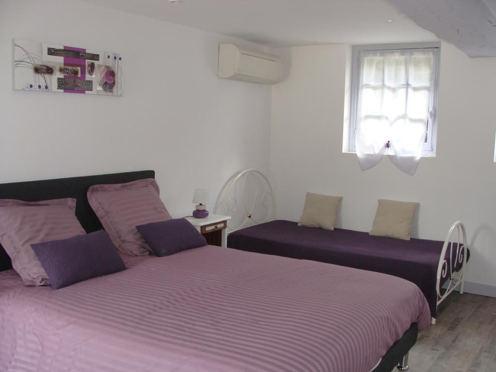 Goustranville Le Vieux Castel B&B 외부 사진